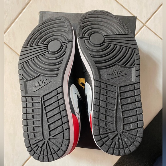 SOLD ON EBAY - NEW Air Jordan 1 Low SE Brushstroke - Black- Size 10.5 US - Picture 6 of 8